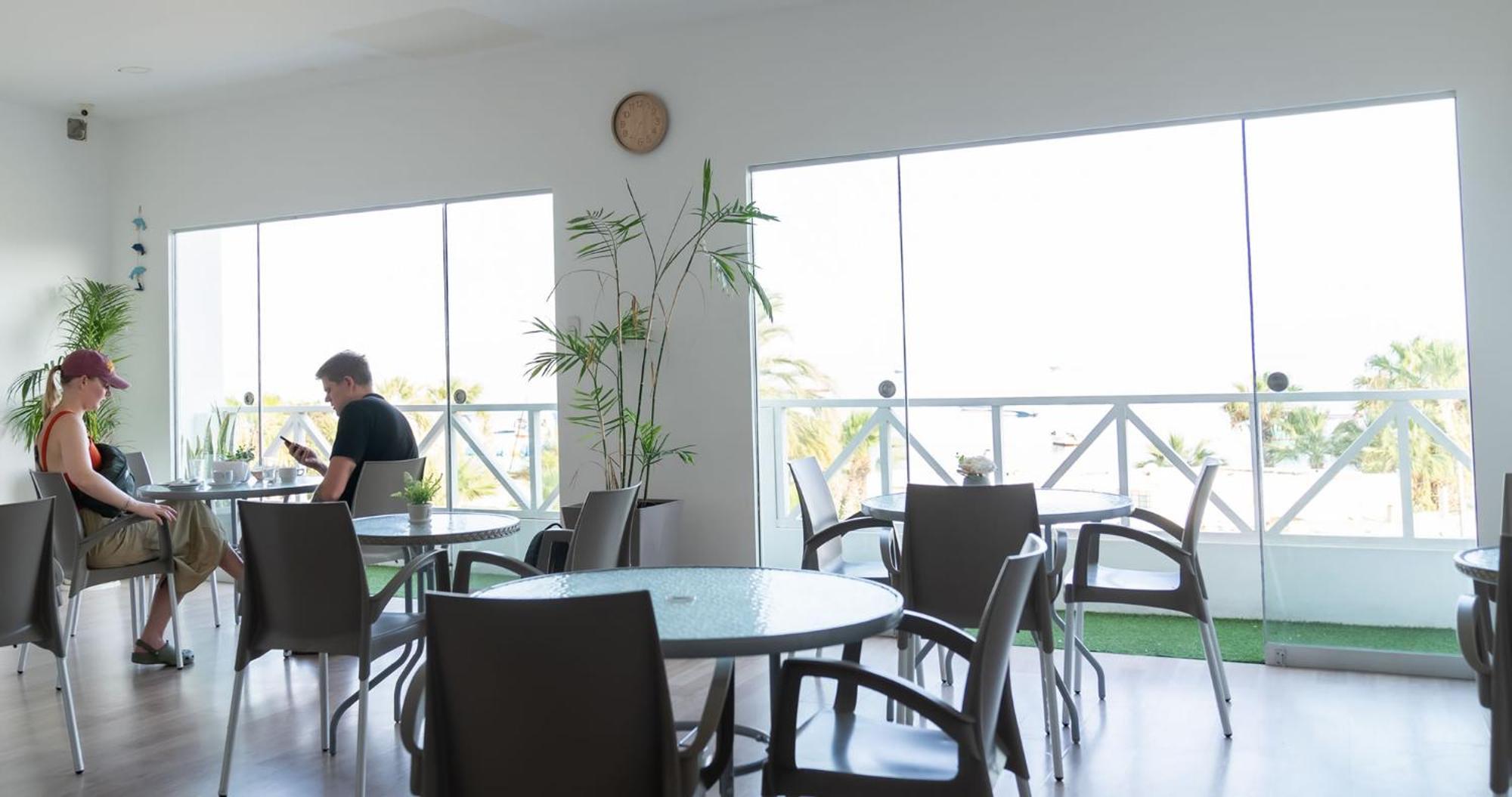 Hostal Los Frayles Paracas Exterior foto